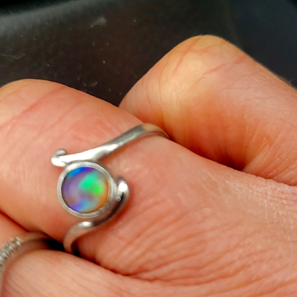 Ethiopian Opal and 925 silver ring - Picture 1 of 3